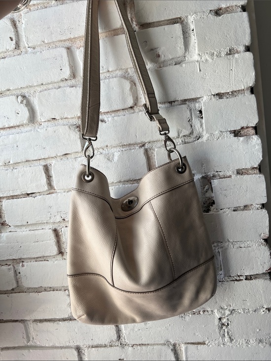 Fossil Handbags - Women's Neutral Leather Shoulder Bag - Beige silver hardware
